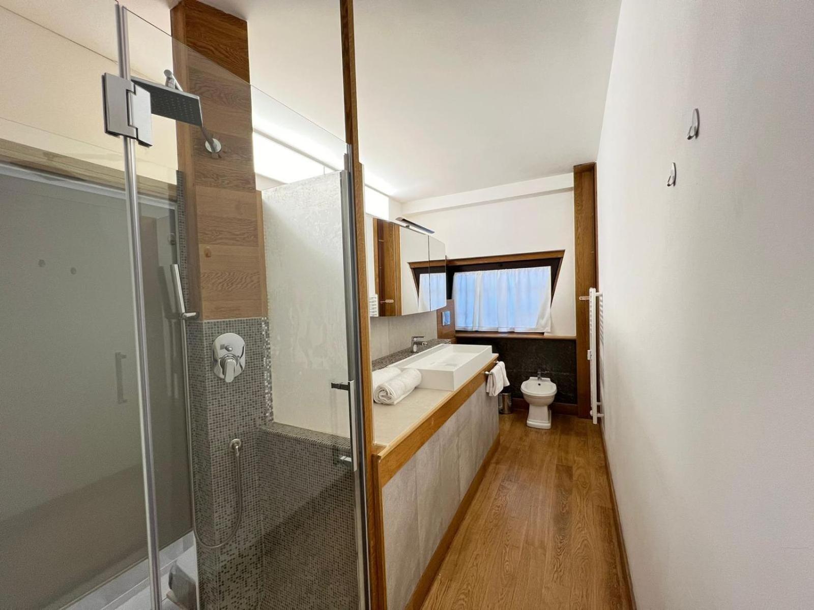"R&P Apartment", Short Term Stay, Elegant Design, Bisceglie Metro Station, Easy For San Siro And Fiera Milano, Free Parking Exterior foto